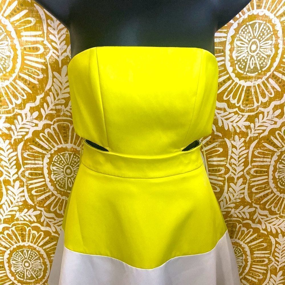 Alexis Simona Green White Strapless Satin Cutout Dress size XS - Picture 6 of 11